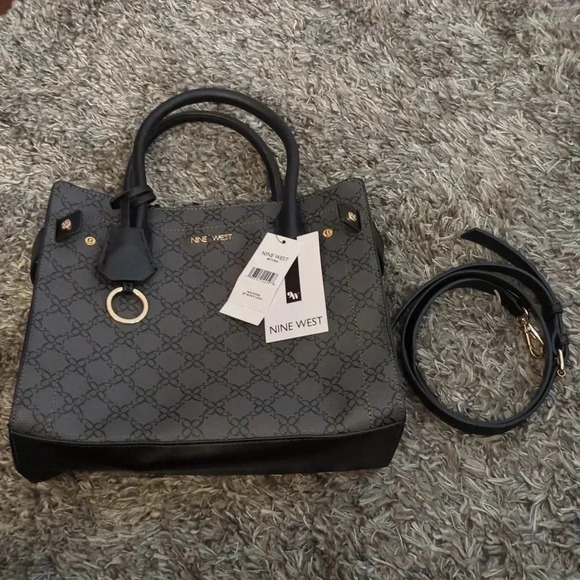 Nine West Bettina satchel jet black
